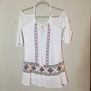 Exist Cold Shoulder Bohemian Tunic with tassels, L